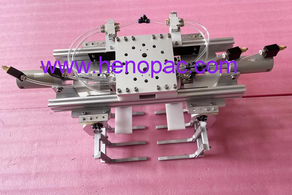 single rice bag palletizer robot gripper.jpg